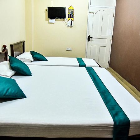 Sri Krishna Bhavan Hotel Hatton Exterior photo