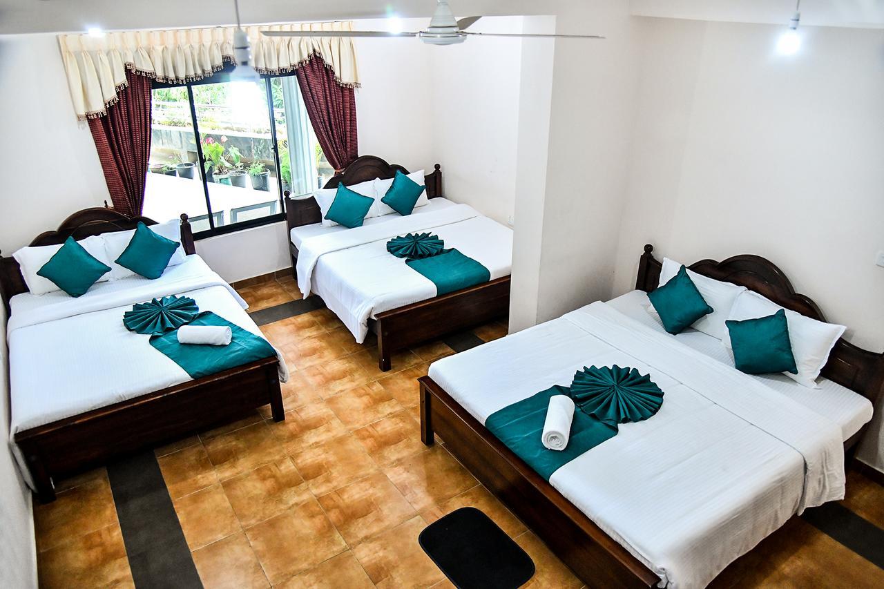 Sri Krishna Bhavan Hotel Hatton Exterior photo